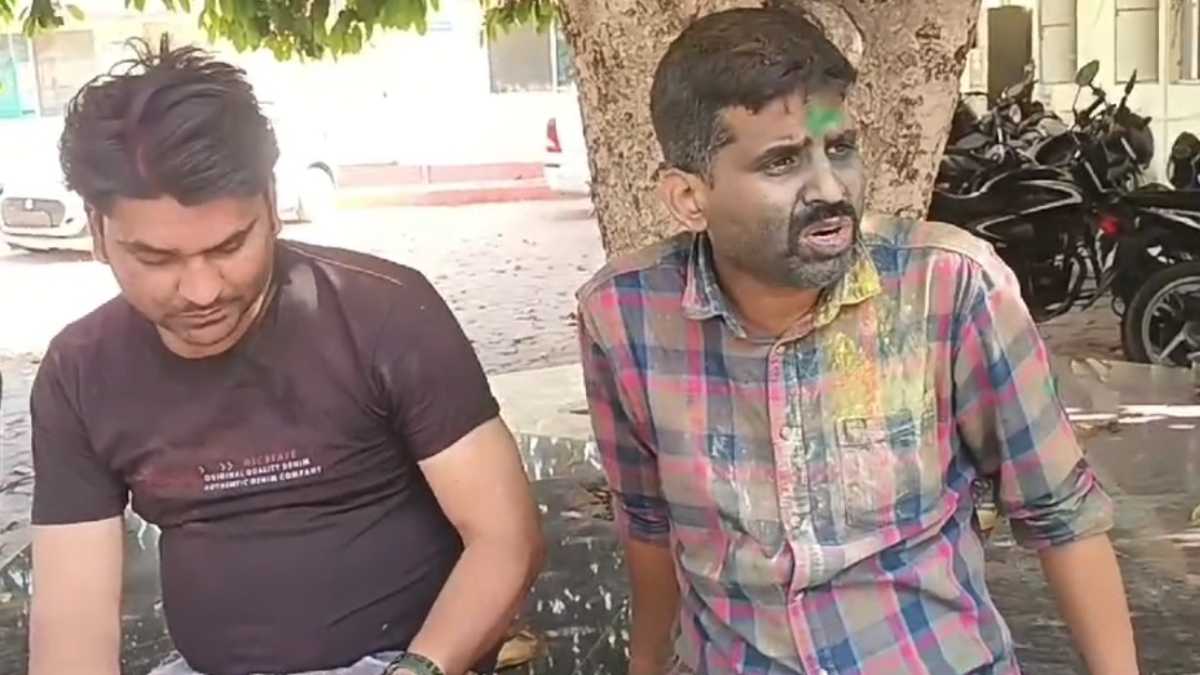 दुकानदार की गुंडई! बीच सड़क की पुलिसकर्मी की पिटाई, बीच बचाव करने आए SI को भी पीटा
