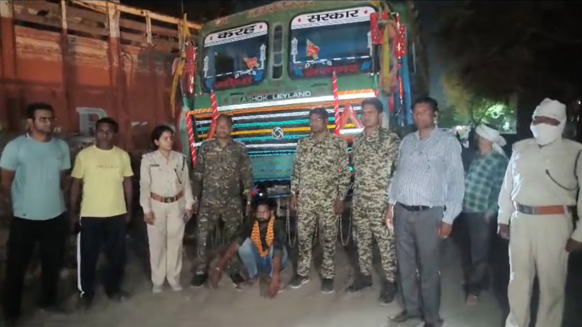 MP में बड़ा एक्शन: अवैध रेत से भरा डंपर पकड़ाया, कृषि मंत्री के बेटे का नाम आया सामने, बजट सत्र के दौरान ऐदल कंसाना ने ‘रेत माफिया’ को बताया था ‘पेट माफिया’