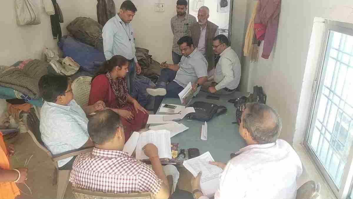 MP के इस जिले में EOW का छापा: कई वेयरहाउस और उपार्जन केंद्र पर टीम ने दी दबिश, धान की कमी की मिली थी शिकायत