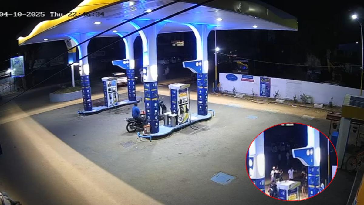 दबंगों की दबंगई: पेट्रोल पंप पर सिगरेट पीने से मना करने पर संचालक को मारा चाकू, भतीजे पर भी किए कई वार, नागपुर रेफर