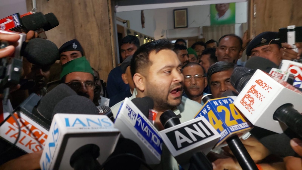 ‘एक तरफ भ्रष्टाचार का इंजन, तो दूसरी तरफ…’, तेजस्वी यादव का केंद्र और बिहार सरकार पर बड़ा हमला, लालू की सेहत को लेकर कही ये बात