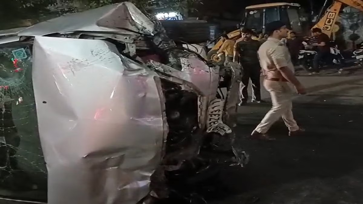 पटना में बेकाबू इनोवा ने चार गाड़ियों को उड़ाया और 8 लोगों को मारी टक्कर, 3 की हालत गंभीर, गुस्साए लोगों ने कार चालक को जमकर पीटा