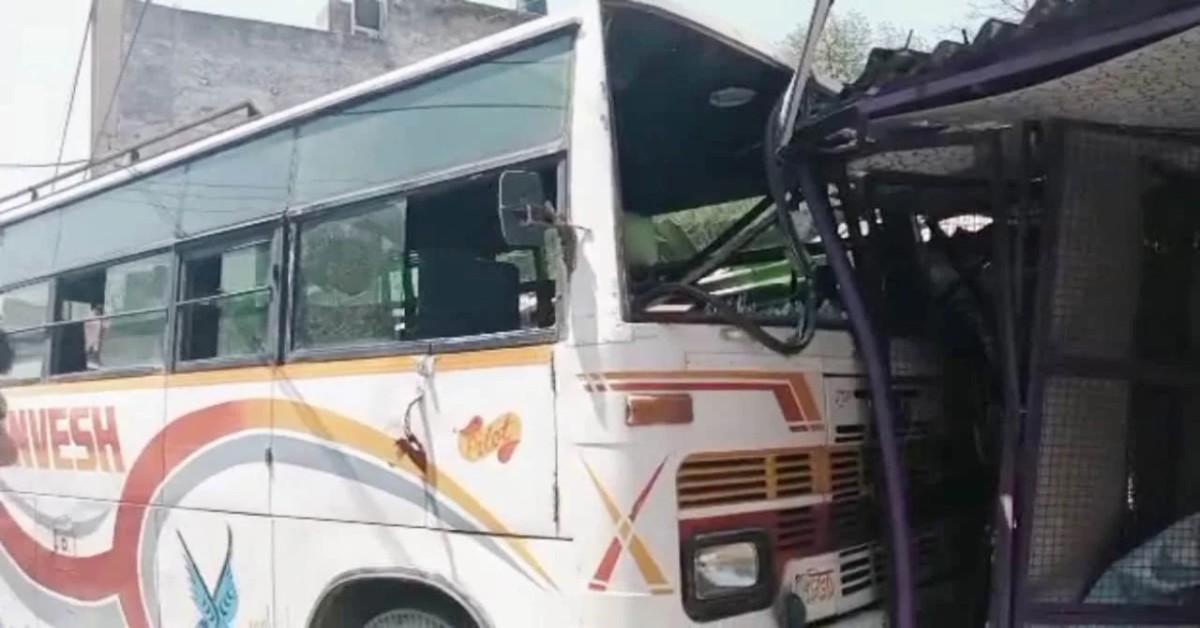 बस चालक को आया चक्कर, एक साथ कई लोगों की… मंजर देख चीख पड़े लोग