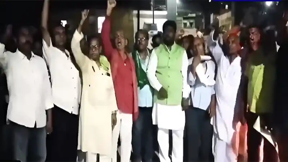 ‘…डूबकर मर जाना चाहिए’, ‘पाकिस्तान जिंदाबाद’ का नारा लगाने वाला RJD नेता गिरफ्तार, पार्टी ने भी कैलाश सिंह को दिखाया बाहर का रास्ता