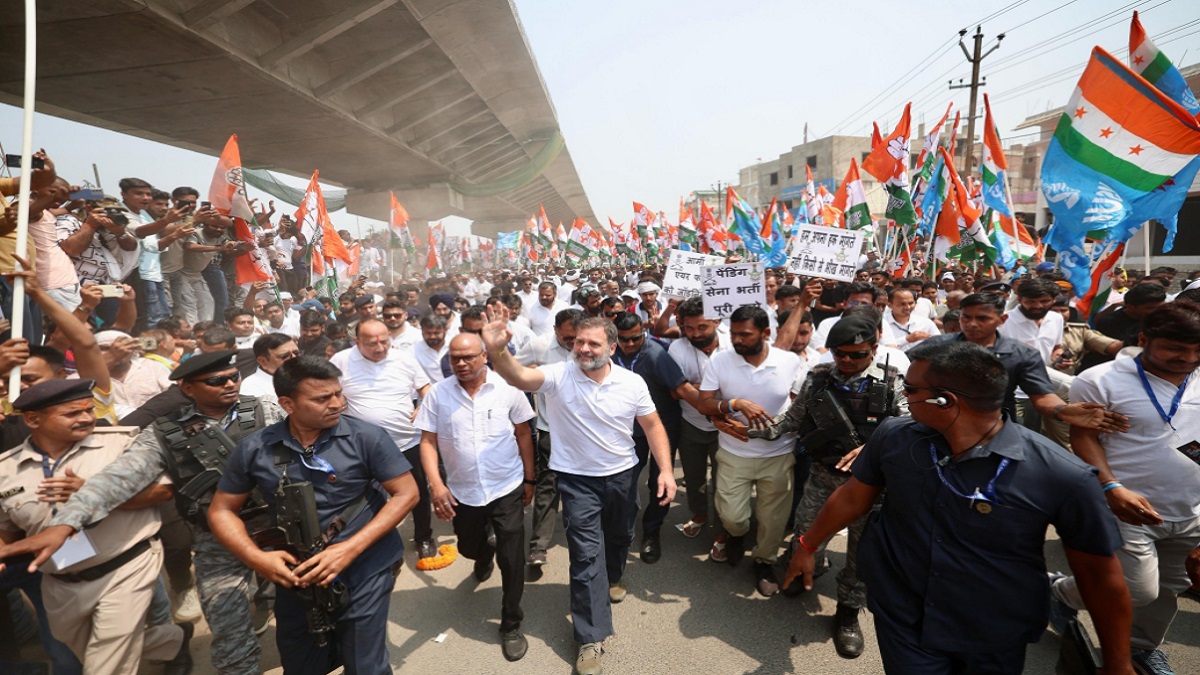 बेगूसराय: कन्हैया की पदयात्रा में शामिल हुए राहुल गांधी, जगह-जगह फूल बरसा कर किया गया स्वागत, कार्यकर्ताओं में देखने को मिला गजब का उत्साह