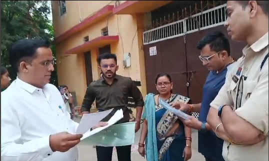 Raipur News: इस स्कूल का प्रापर्टी विवाद पहुंचा थाने… तहसील ऑफिस से थाने पहुंची टीम… पूरा खेल करोड़ों का