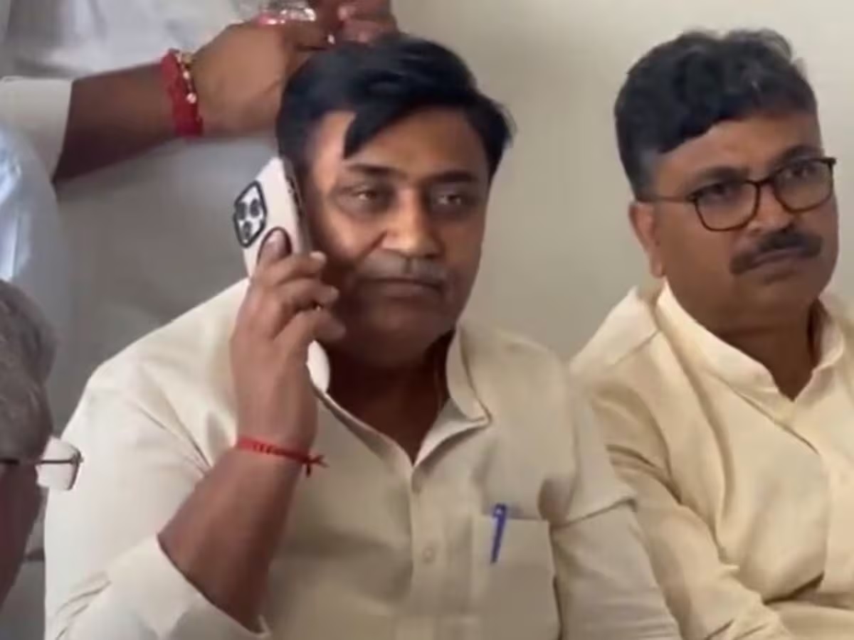 NSUI ने CM भजनलाल को दिखाया काला झंडा, कांग्रेस ने क्यों घेर लिया DGP का घर ?