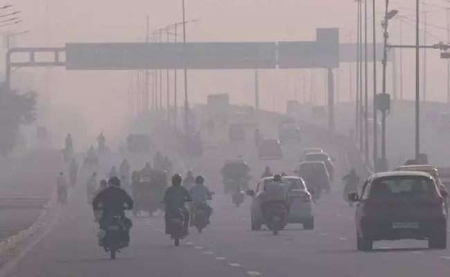 दिल्लीवालों को प्रदूषण से बचाने के लिए पुरानी गाड़ियों की नो एंट्री, बॉर्डरों पर ANPR कैमरे लगाएगी सरकार