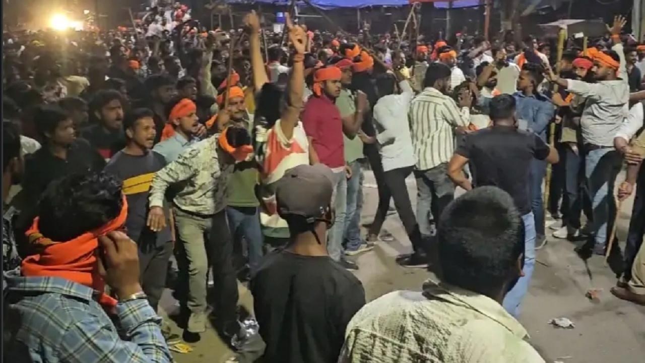 Hazaribagh Violence: हजारीबाग में मूर्ति विसर्जन जुलूस पर पत्थरबाजी, जैसे ही शोभायात्रा मस्जिद के पास पहुंची होने लगी पत्थरों की बरसात, माहौल तनावपूर्ण
