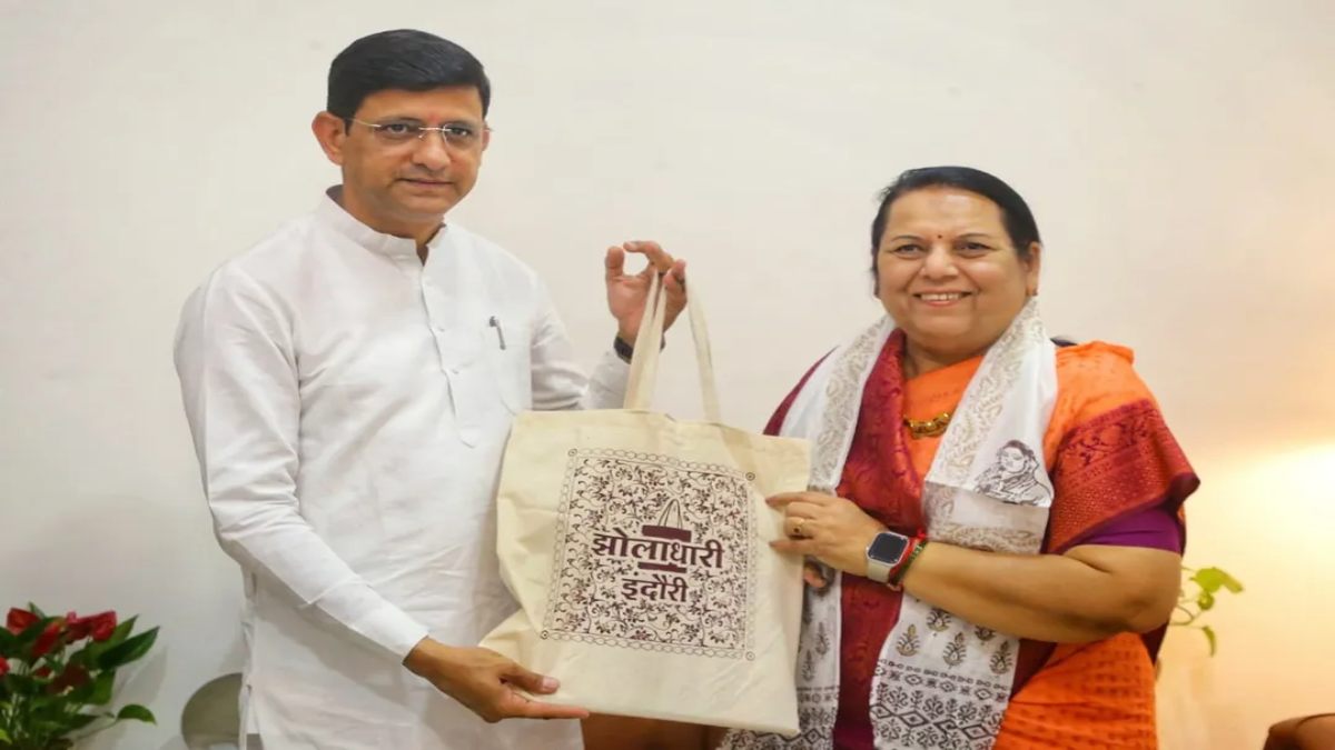 इंदौर पहुंचीं महाराष्ट्र विधान परिषद की उपसभापति, स्वच्छता को लेकर की तारीफ, जानिए वक्फ बोर्ड कानून पर क्या कुछ कहा?