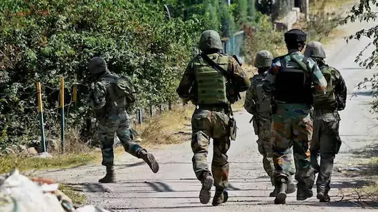 जम्मू-कश्मीर के किश्तवाड़ में सुरक्षाबलों को मिली बड़ी सफलता, जैश कमांडर सैफुल्लाह समेत 3 आतंकी ढेर, तीनों पर था 5-5 लाख का इनाम