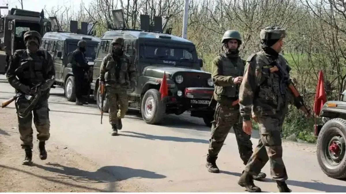 Jammu-Kashmir: पहलगाम आतंकी हमले के बाद उरी में घुसपैठ की कोशिश नाकाम, सेना ने ढेर किए 2 आतंकी, IED और 2 AK राइफल बरामद