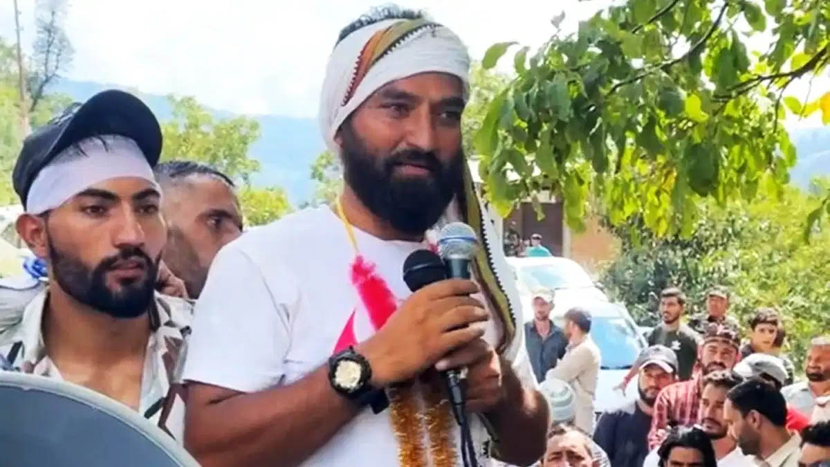 जम्मू-कश्मीर में AAP विधायक मेहराज मलिक का बड़ा बयान; पाकिस्तान पर गोली का जवाब बोली से नहीं…