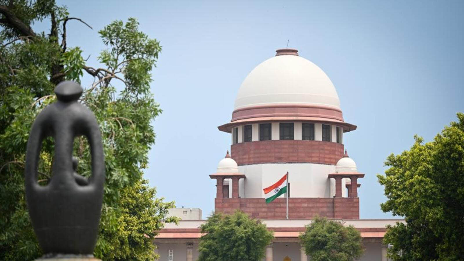 विधानसभा से पारित कानून को राज्यपाल अनिश्चित काल तक नहीं रोक सकते, तमिलनाडु सरकार की याचिका पर सुप्रीम कोर्ट का फैसला