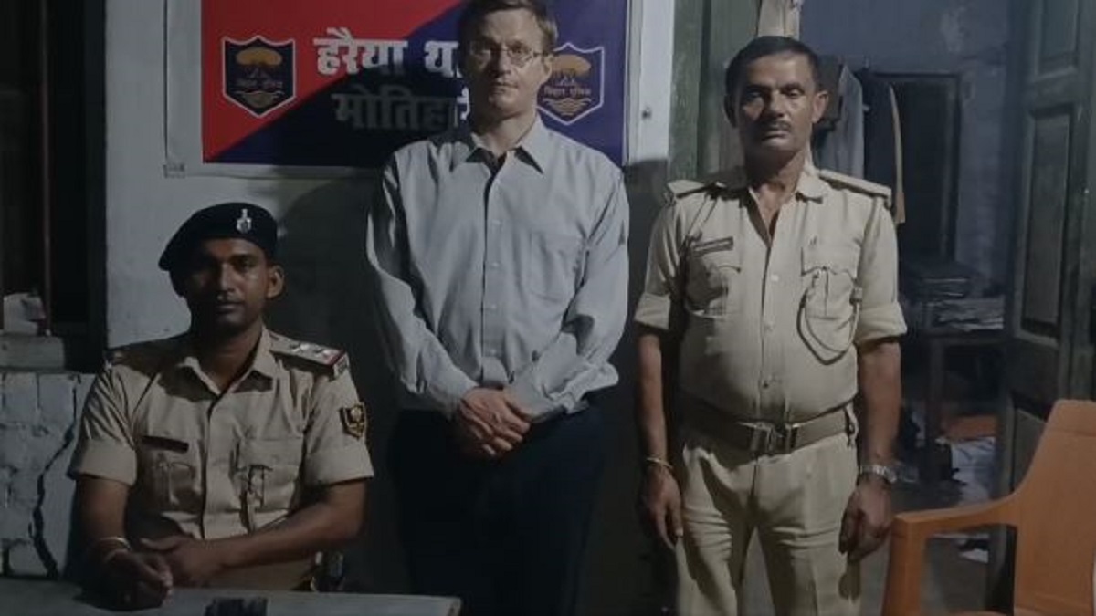 American Citizen Arrested Bihar : बिहार में एक अमेरिकी नागरिक गिरफ्तार, वर्जीनिया के हैं निवासी, जानें कारण…