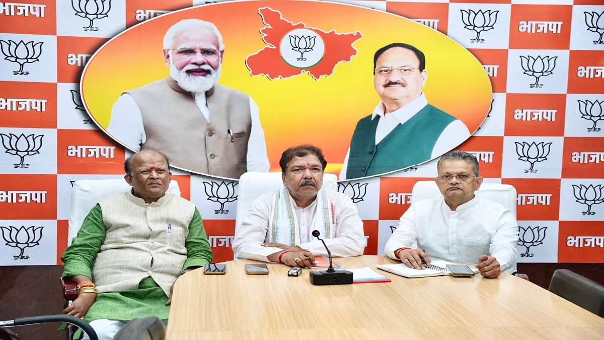 Bihar News : विधानसभा चुनाव से पहले जमकर चलने लगे ‘शब्दों के बाण’, बिहार की राजनीति में झोला की एंट्री से मचा सिसासी घमासान…