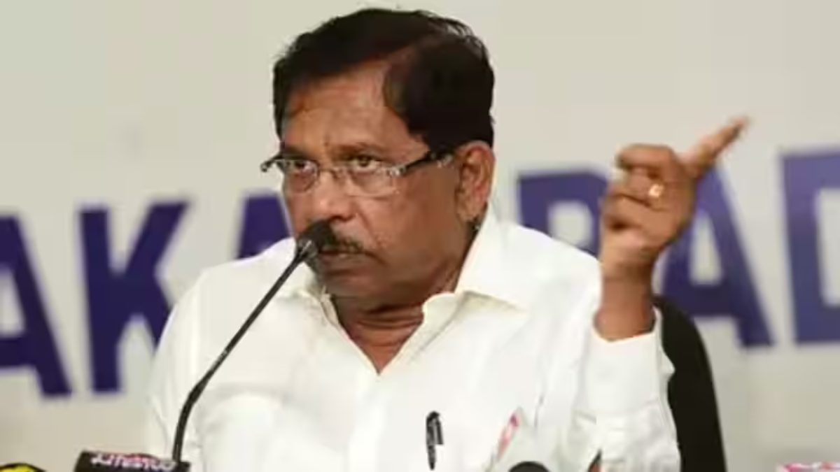 ‘बड़े बड़े शहरों में छोटी-मोटी छेड़छाड़ होते रहती है…,’ बेंगलुरु में लड़कियों के साथ की घटना पर गृह मंत्री के बिगड़े बोल, देखें वीडियो