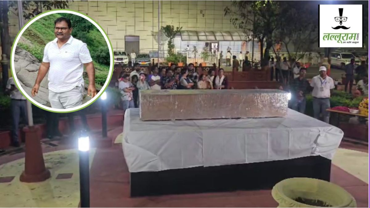 Pahalgam Terror Attack: इंदौर पहुंचा सुशील नथानियल का पार्थिव शरीर, CM डॉ मोहन समेत भाजपा-कांग्रेस के नेताओं ने अर्पित किए श्रद्धा सुमन 
