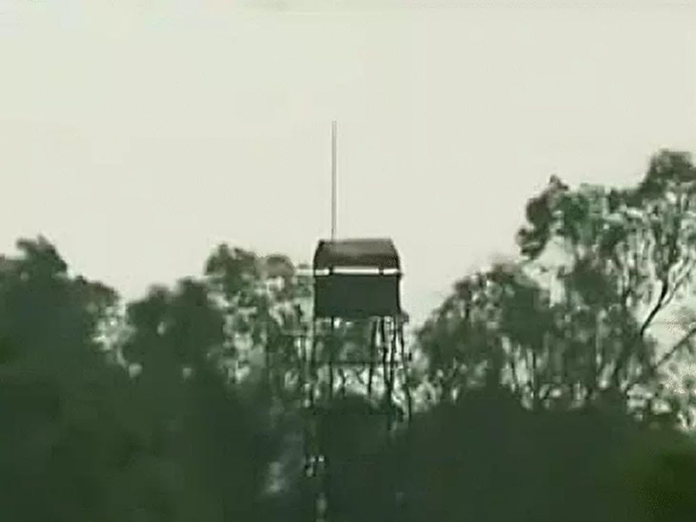 भारत के एक्शन से पाकिस्तान की उड़ी नींदः इंटरनेशनल बॉर्डर पर चौकियां खाली कीं, झंडे भी हटाए
