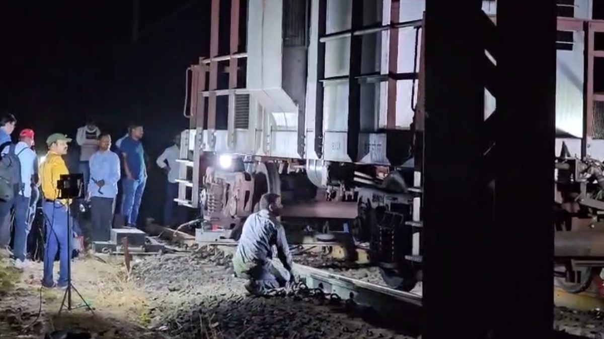 शहडोल में मालगाड़ी का डिब्बा पटरी से उतरा, लूप लाइन में हुई घटना 