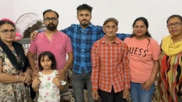 होशियारपुर : 68 वर्षीय बुजुर्ग ने जीती 6 करोड़ की लॉटरी, 15 सालों का सपना हुआ पूरा