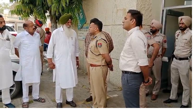 मुक्तसर : दोहरे हत्याकांड के आरोप में कांग्रेस सांसद रंधावा के रिश्तेदारों पर FIR