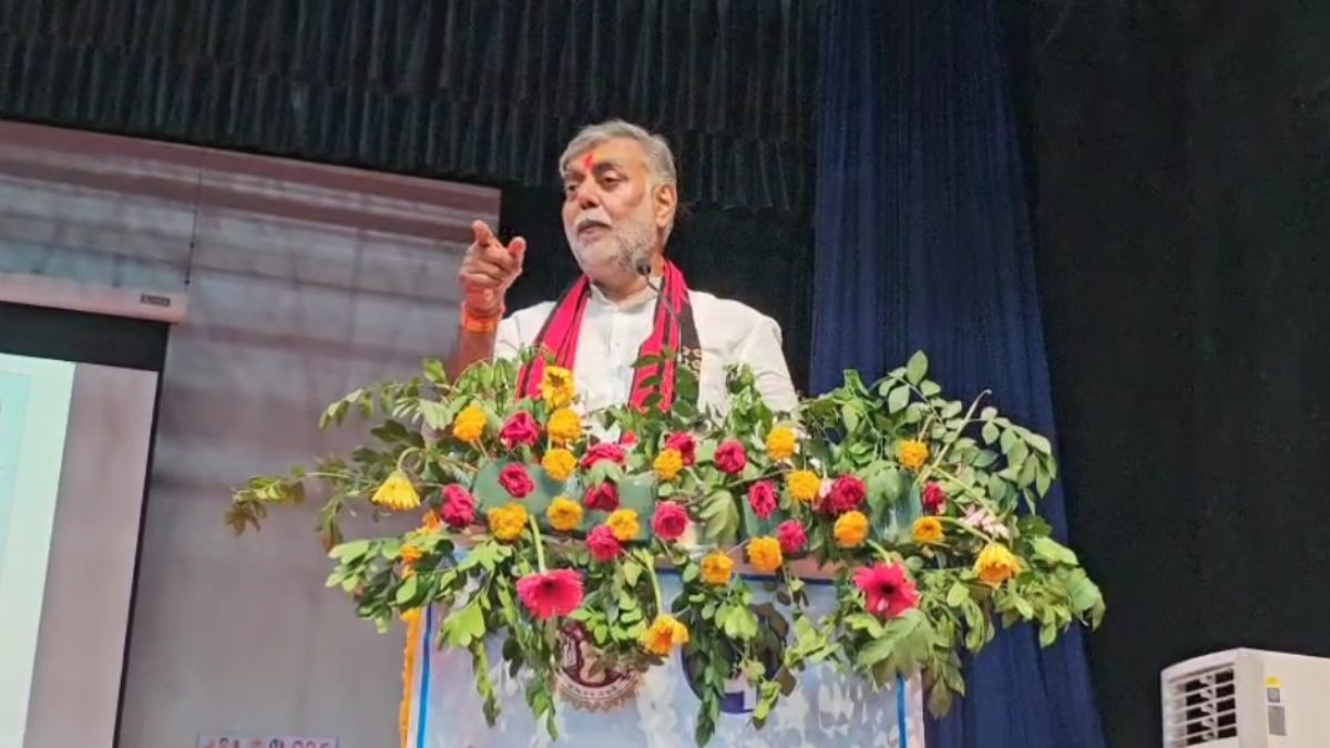 ‘मेरे पास नाली-रोड और स्टाप डैम के लिए पैसे मांगने मत आना’, खंडवा में मंत्री प्रहलाद पटेल बोले- ईमानदारी से काम होता तो नदी नाले खाली न होते