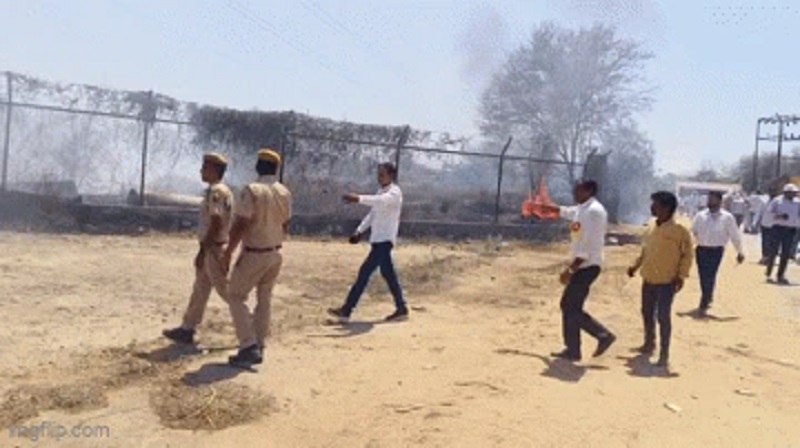 Rajasthan News: भजनलाल शर्मा का रींगस दौरा; सभा स्थल के सामने घास में लगी आग