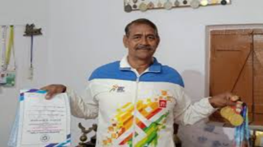 Bihar News: खेल प्राधिकरण के प्रशिक्षक बने अंतरराष्ट्रीय तैराक कैप्टन बिजेंद्र सिंह, निखारेंगे युवाओं की प्रतिभा 