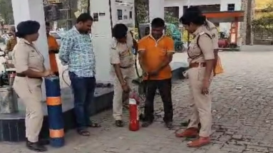 Bihar News: पेट्रोल पंप और सीएनजी भंडारण स्थलों पर पहुंची अग्निशमन टीम, किया यह काम …