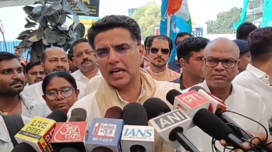 Bihar News: कांग्रेस नेता सचिन पायलट पहुंचे पटना, ‘पलायन रोको, नौकरी दो’ पद यात्रा में होंगे शामिल