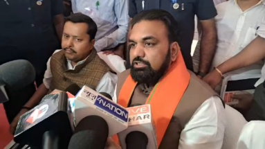 Bihar News: पथ निर्माण विभाग के कार्यक्रम में पहुंचे डिप्टी सीएम सम्राट चौधरी ने तेजस्वी यादव पर जमकर साधा निशान