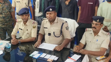 Bihar News: 16 से 22 साल के 7 लड़कों ने आधी रात को बाइक और मोबाइल लूटे, पुलिस ने 6 बच्चों किया गिरफ्तार