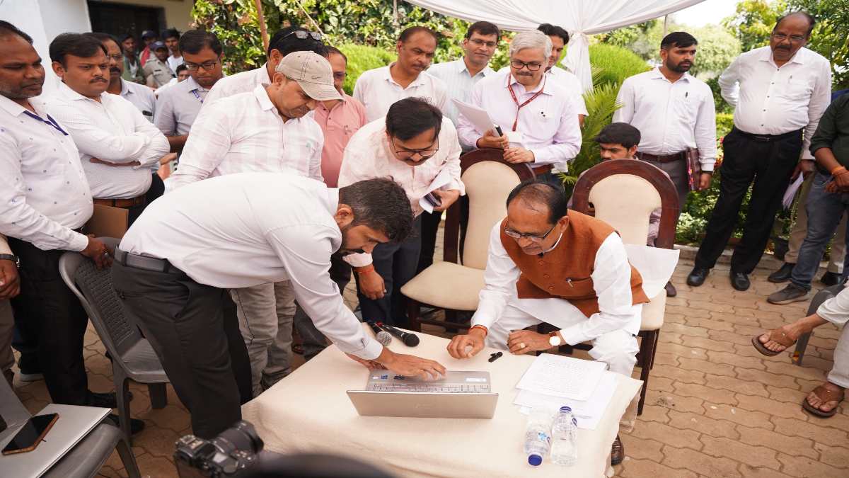 एक ही जगह मिलेगी खेती संबंधी सभी जानकारियां: विदिशा में केंद्रीय मंत्री शिवराज सिंह ने बनवाई किसान आईडी, किसानों से की ये अपील