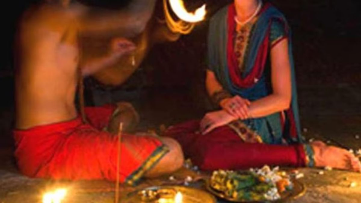 विवाहिता के साथ छेड़छाड़: तंत्र-मंत्र पूजा से बच्चा पैदा करने का दिया झांसा, फिर तांत्रिक ने बंद कमरे में की गंदी हरकत  