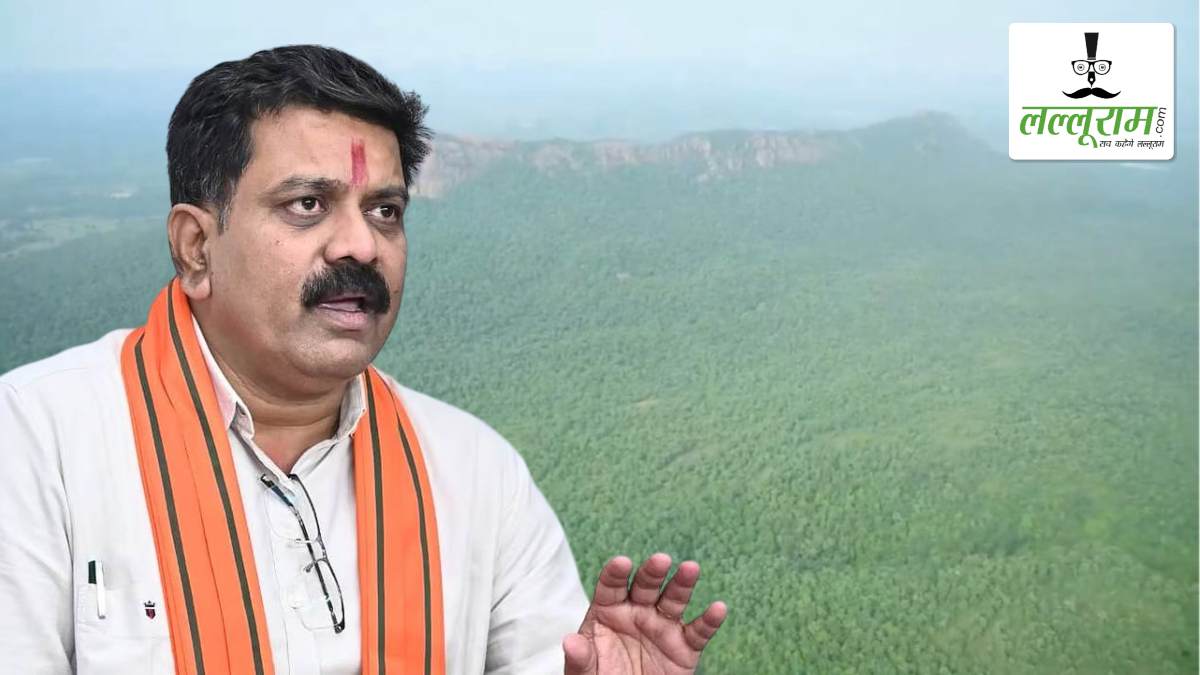 कर्रेगुट्टा में एंटी नक्सल ऑपरेशन के बीच गृहमंत्री शर्मा ने शांति वार्ता को लेकर जताई सख्त नाराजगी, कहा- जब छत्तीसगढ़ के आदिवासी मारे गए, तब किसी को पीड़ा नहीं हुई