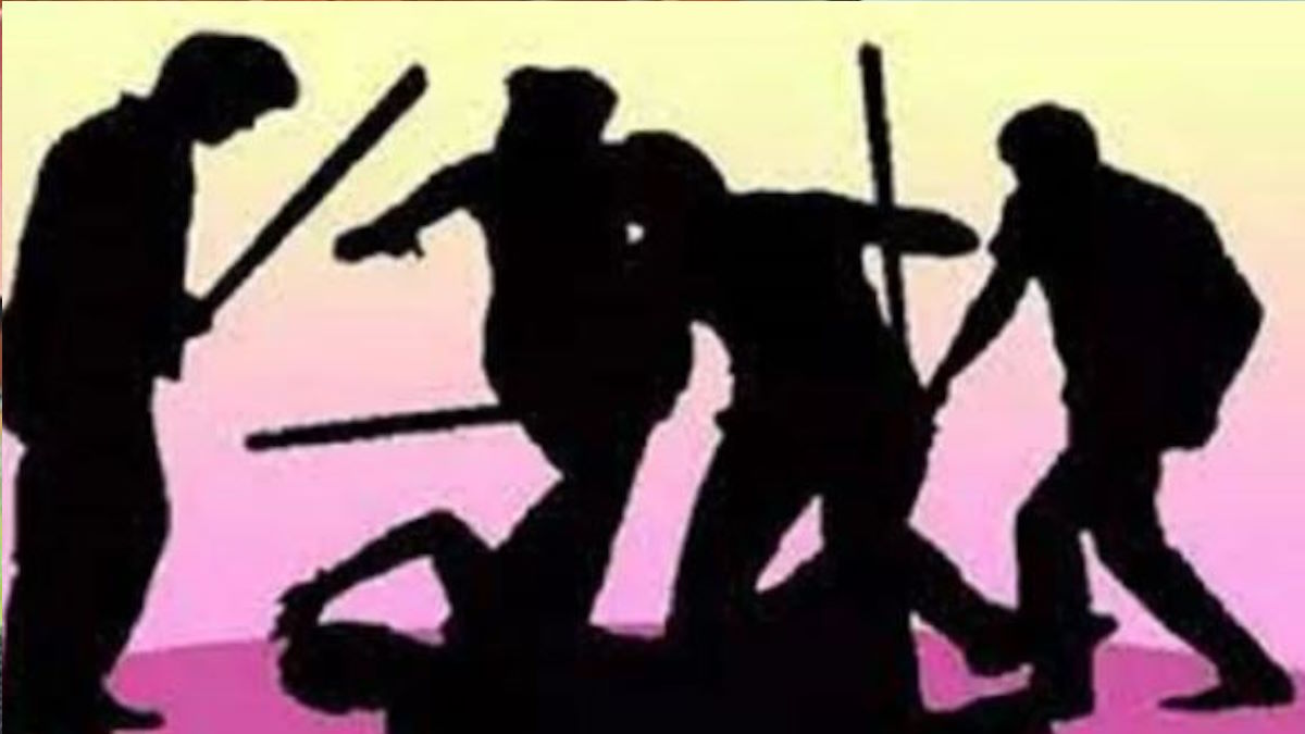 जमीन विवाद में हुआ खूनी संघर्ष, लाठी-रॉड से पीटकर अधेड़ को किया अधमरा, अस्पताल जाते समय हुई मौत