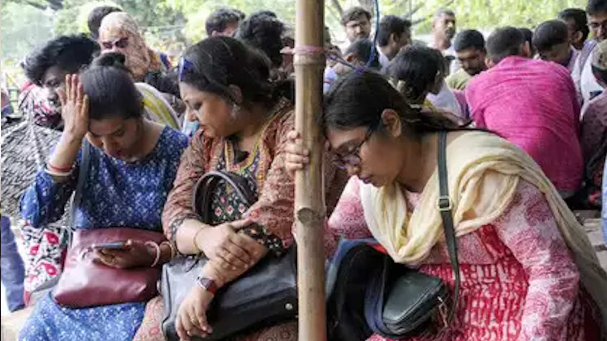 बंगाल शिक्षक भर्ती घोटाला : जानिए भारत के सबसे बड़े नौकरी घोटालों में से एक को कैसे ‘बेशर्मी से’ दिया अंजाम