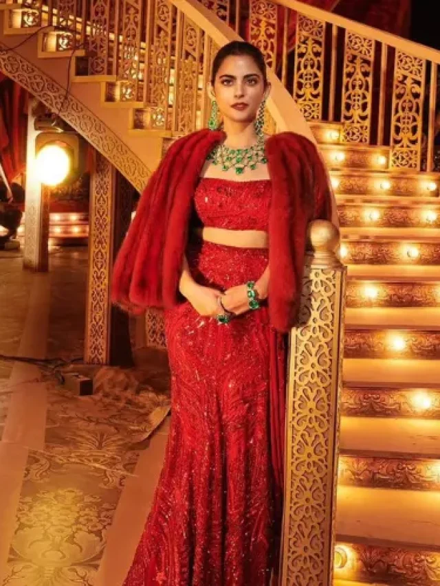 Nita Ambani Jewellery Collection: वो 5 बार जब ईशा अंबानी ने पहने मां नीता के गहने