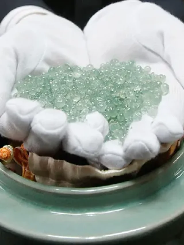 रोंगटे खड़े कर देगा ये रिवाज, यहां मरने के बाद अपनों को ही खा जाते हैं लोग…