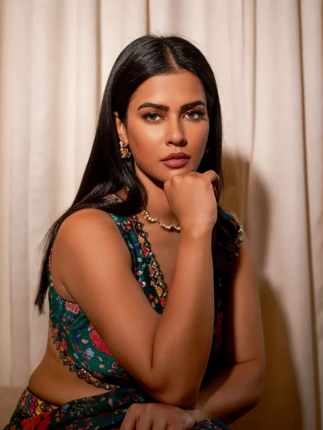 Sharmila Mandre : साड़ी में कन्नड़ अभिनेत्री ने मचाया धमाल, देखिये Stunning Look