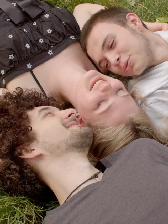 क्या है Polyamorous Relationship? जो Youngsters के बीच है खूब पॉपुलर