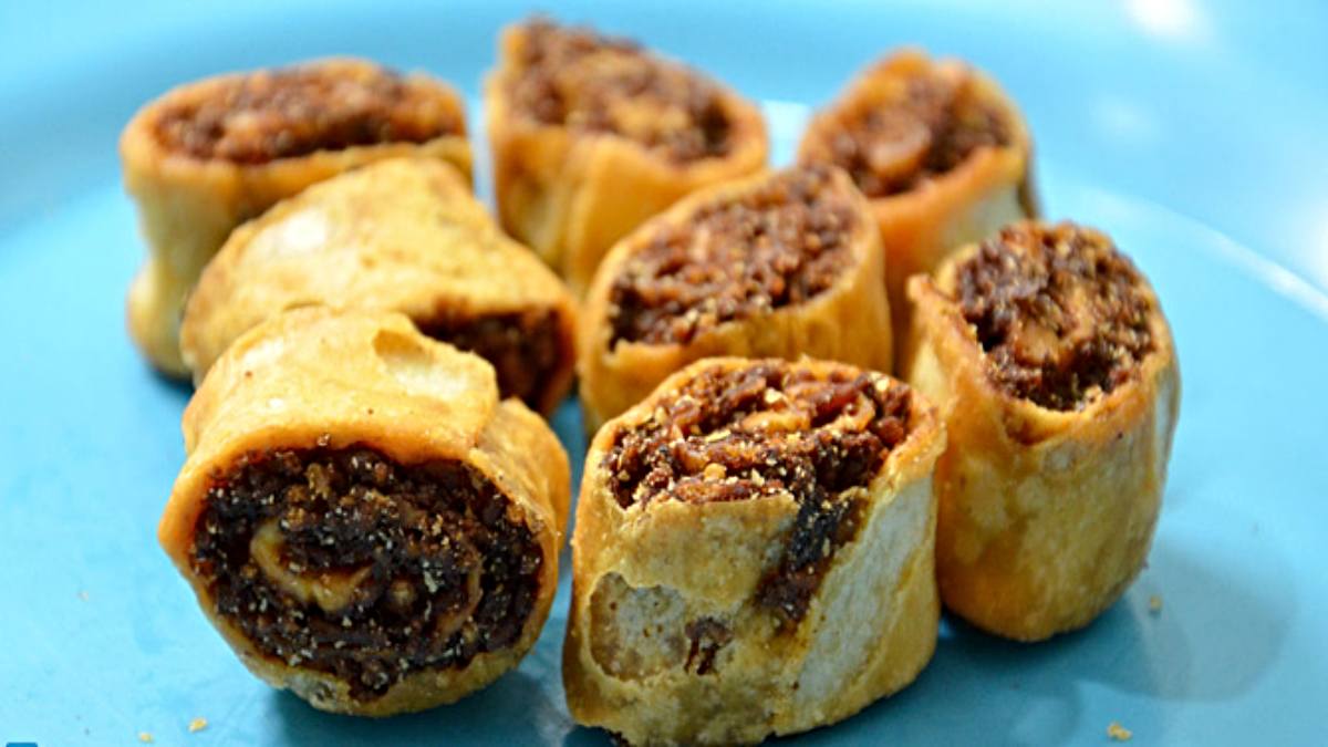 Bhakarwadi Recipe: अगर चटपटा स्नैक खाने का है मन, तो घर पर बनाएं गुजरात की खास भाकरवाड़ी…