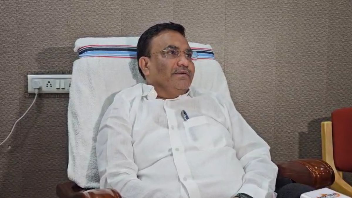 छत्तीसगढ़ वक्फ बोर्ड ऑनलाइन किराया लेने वाला भारत में पहला राज्य, अध्यक्ष सलीम राज बोले- बिचौलिये होंगे खत्म, गरीब जरूरतमंद मुसलमानों का होगा उत्थान…