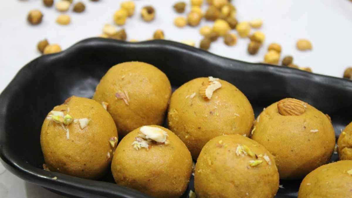 Ram Navami 2025, Chana Ladoo Recipe: राम नवमी पर रामलला को लगाएं उनके प्रिय चना से बने लड्डू का भोग…