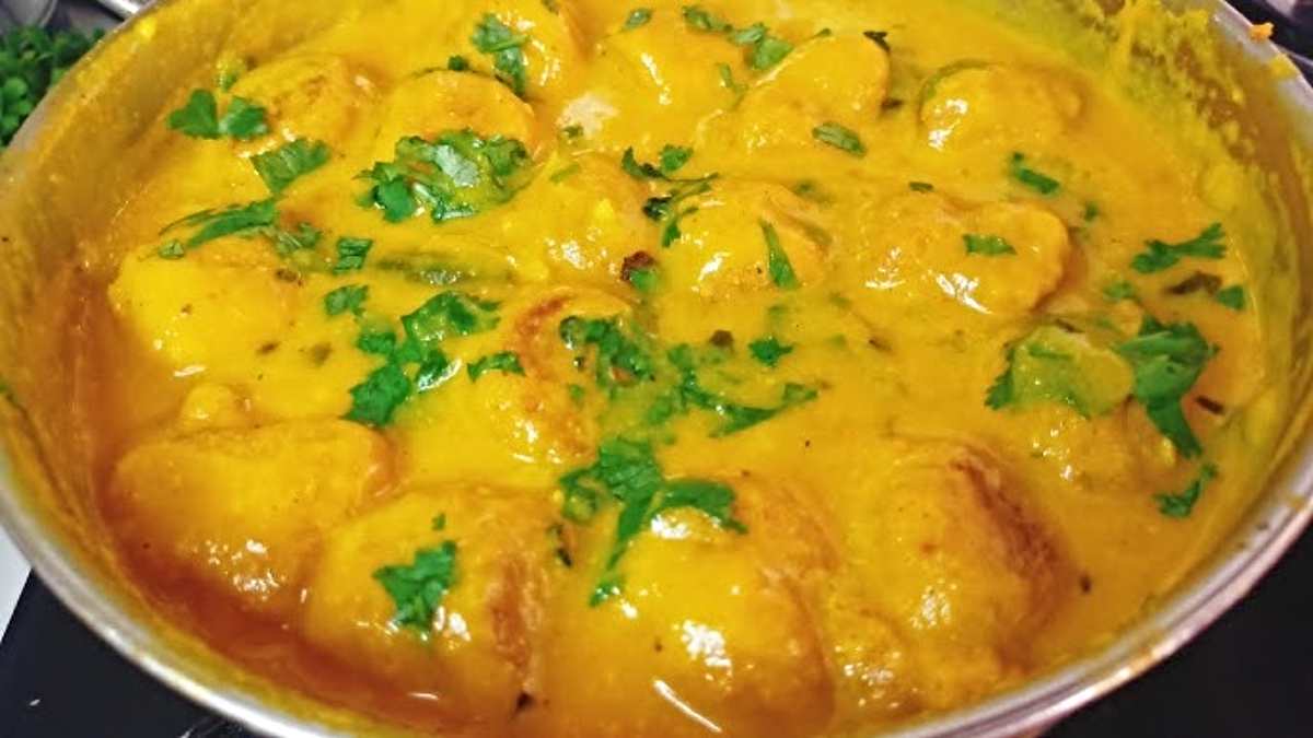 Summer Special, Kacche Aam Ki Kadhi Recipe: कच्चे आम से बनाएं खट्टी-मीठी कढ़ी, स्वाद ऐसा उंगलियां चाटते रह जाएंगे…