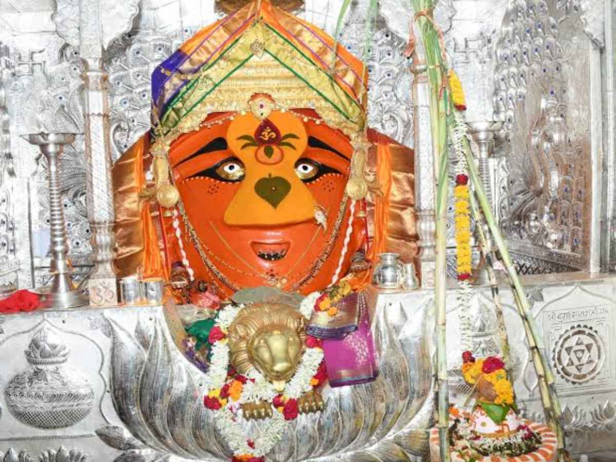 Renuka Chaturdashi: परशुराम की माता के इस मंदिर में होता है चमत्कार, स्वयं एक फीट ऊंची हो जाती है मूर्ति, जानिए क्या है मान्यता