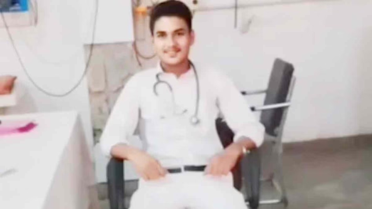 फेमस होने के लिए वार्ड बॉय ने पार की हदें, नर्सिंग ऑफिसर बनकर मरीजों को लगाया इंजेक्शन…