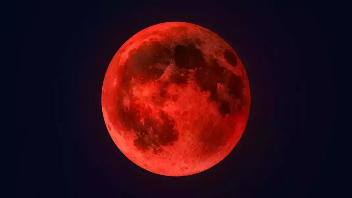 Lunar Eclipse 2025 : साल का दूसरा पूर्ण चंद्र ग्रहण इस तारीख को लगेगा, भारत में दिखेगा ‘ब्लड मून’