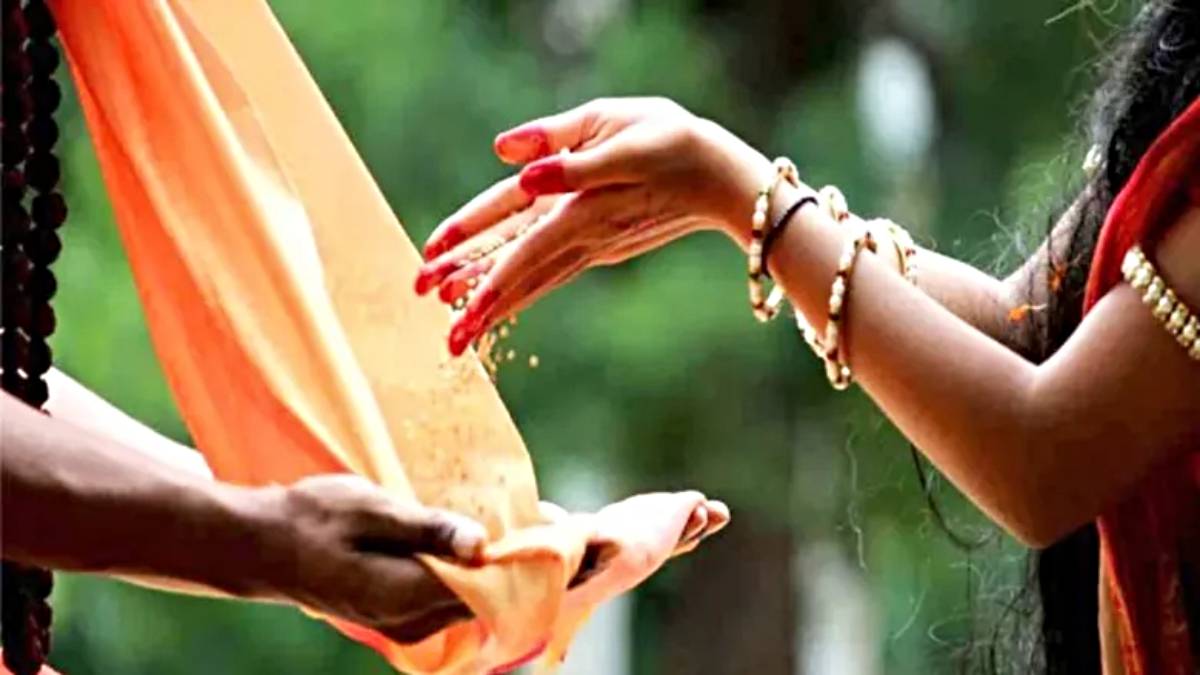 अक्षय तृतीया के दिन ज़रूर दान करें सत्तू, जानें इसका धार्मिक, आध्यात्मिक और आयुर्वेदिक महत्व…